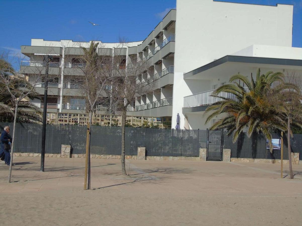 Appartement Premiere Ligne De Mer Rosas Exterior foto